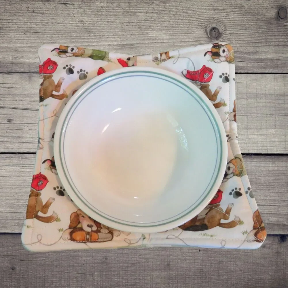 Microwave Bowl Cozy, Reversible Dogs and Sage Check